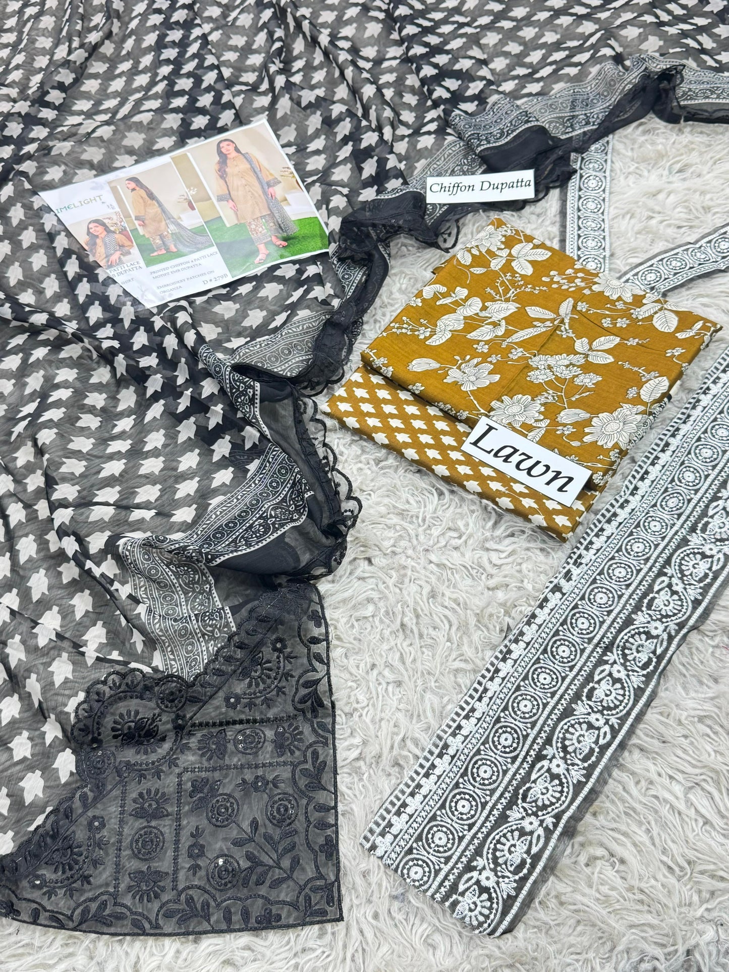 CHIFFON 4 Side Embroidered With 2 Corner Motif Dupatta.