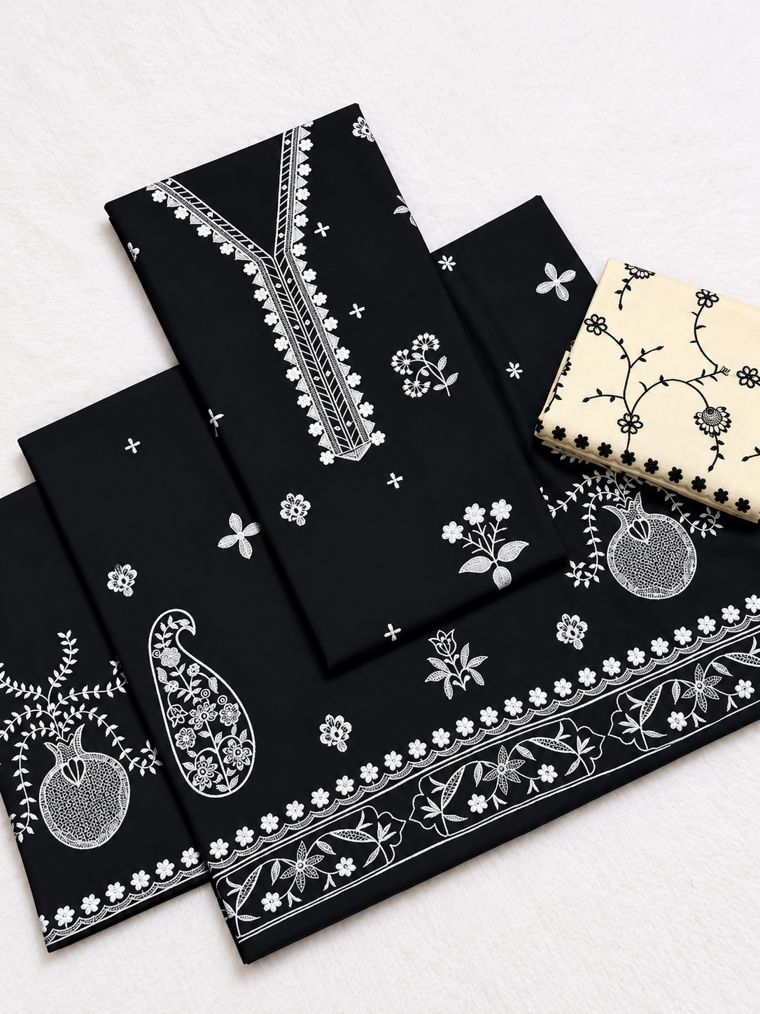 Ethnic Dhanak 2pc Black Cream D-44