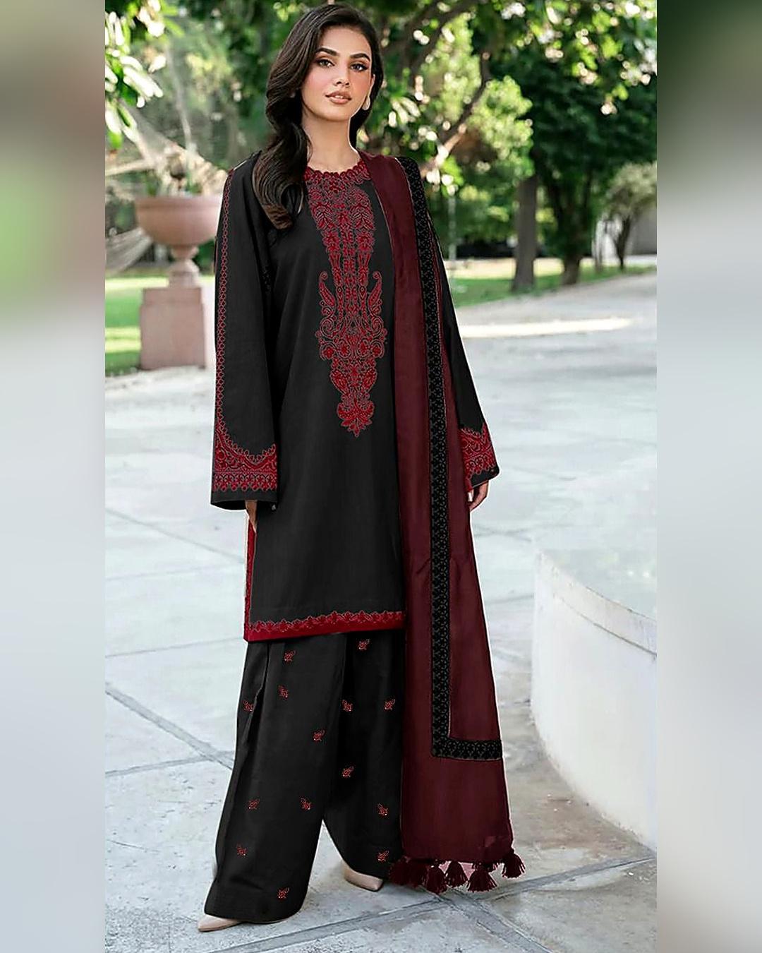 Dhanak 3PC Heavy Embroidered Design D005