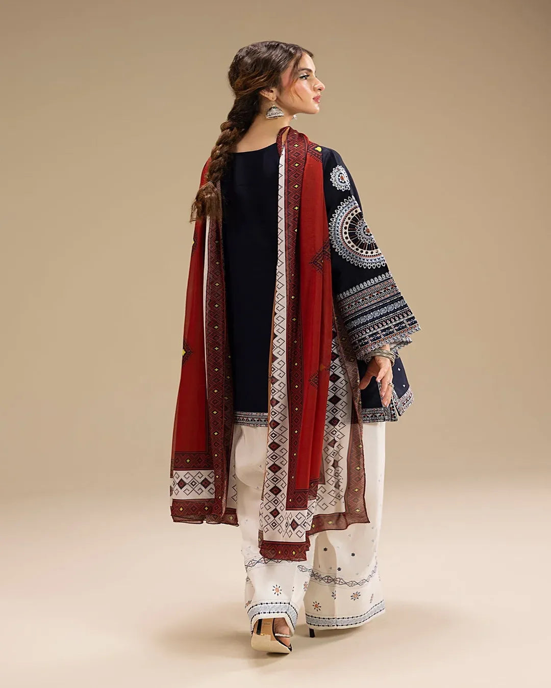 Dhanak 3PC Heavy Embroidered Design D008