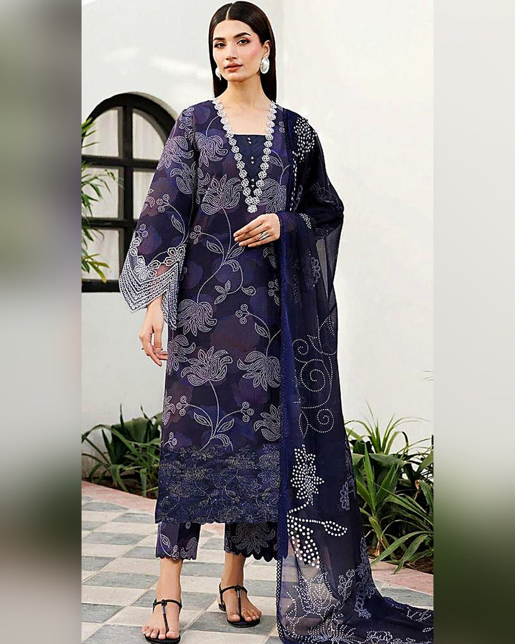 KHADDAR 3pc Full Embroidered Design D001