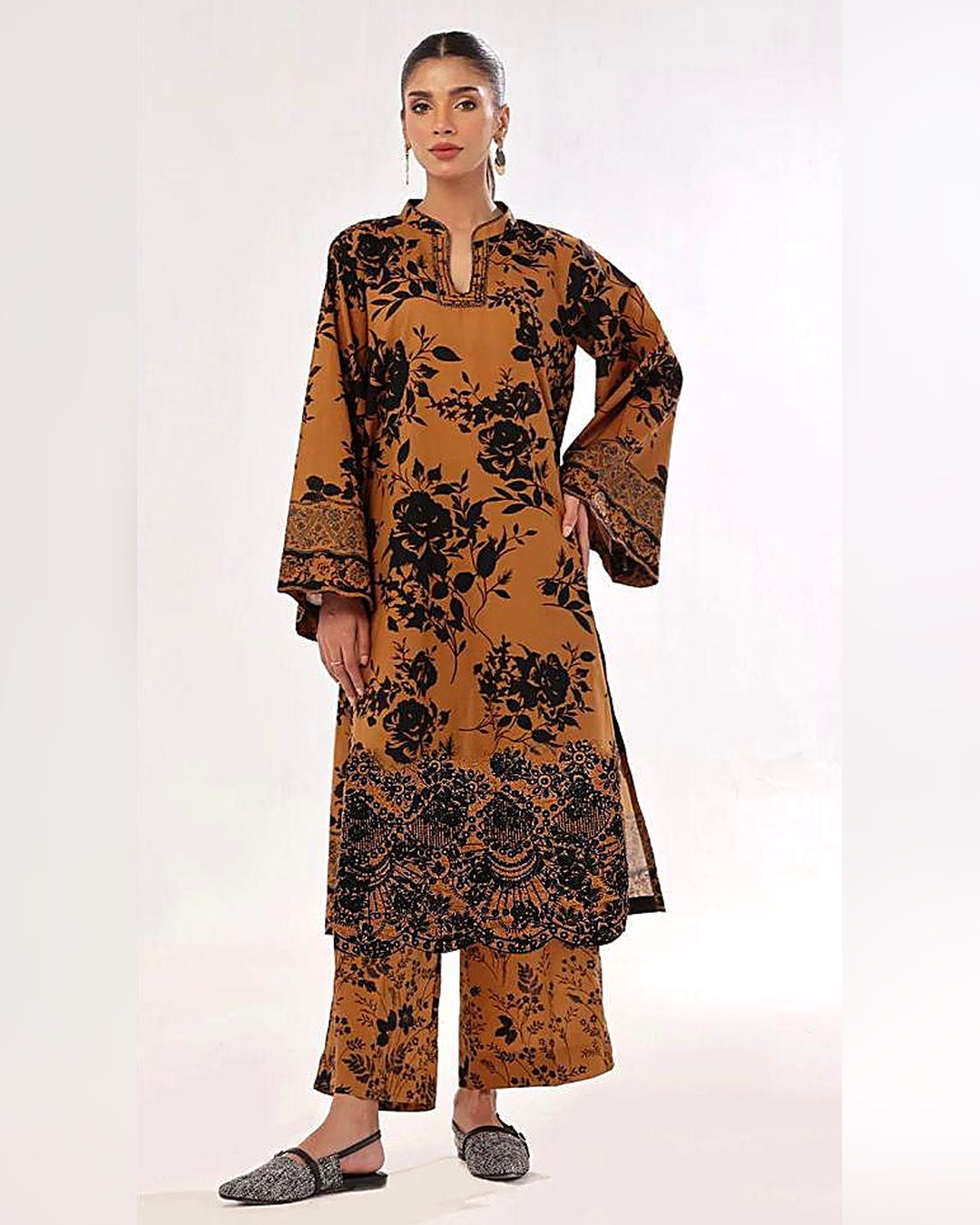 KHADDAR 3pc Full Embroidered Design D005