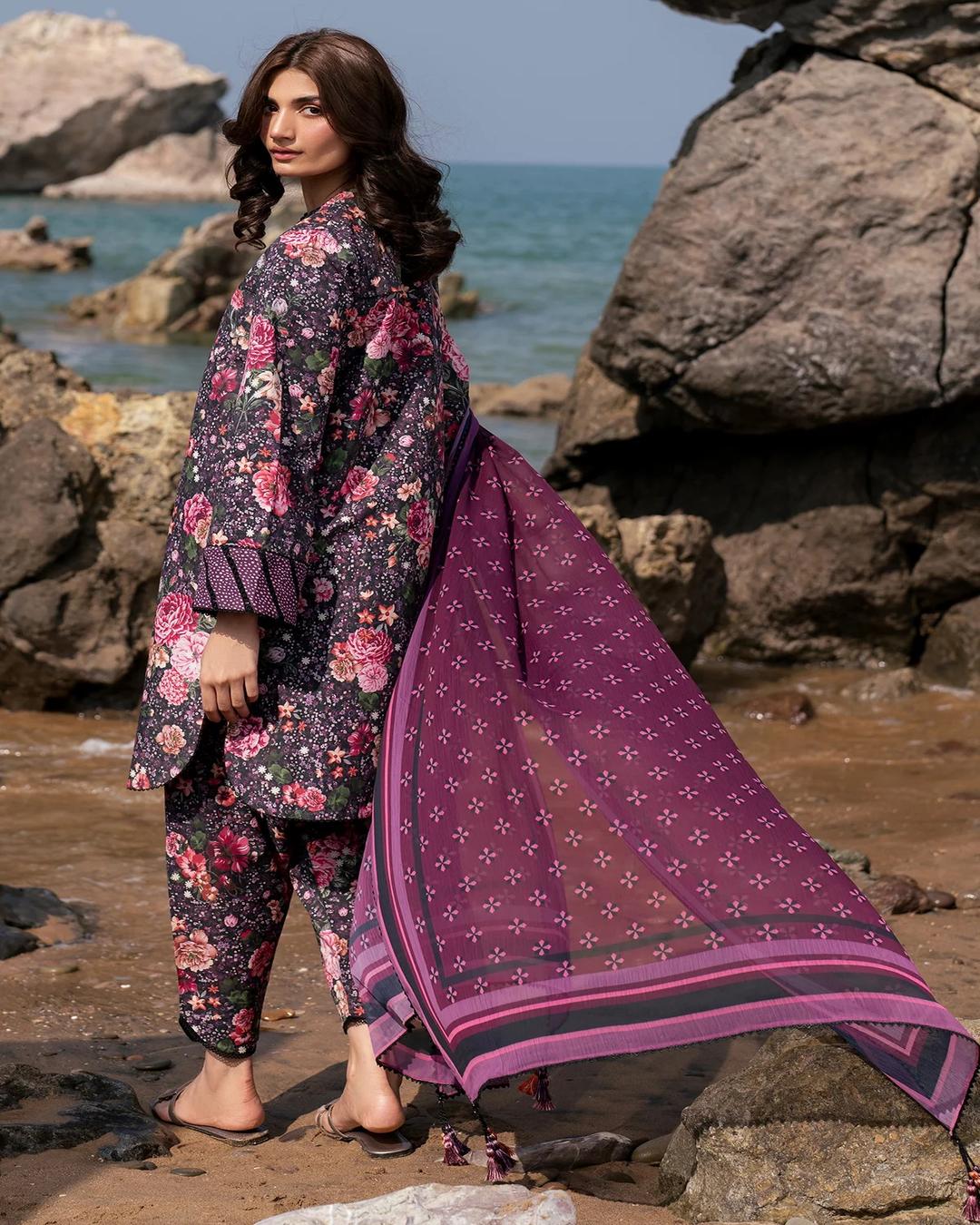 KHADDAR Digital Print 3pc With Patches Design D04