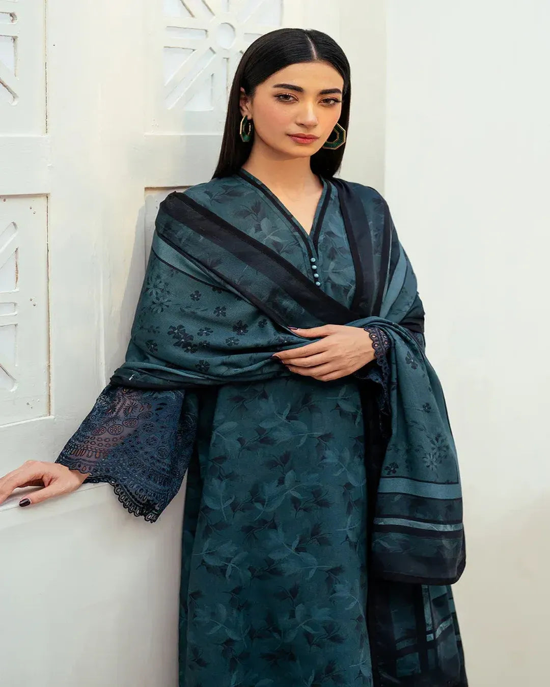 KHADDAR Digital Print 3pc With Patches Design D06