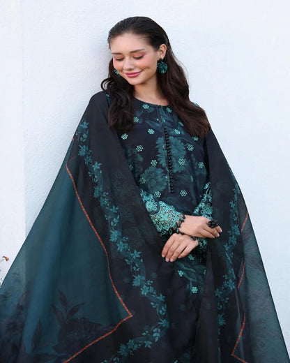 KHADDAR Digital Print 3pc With Patches Design D07