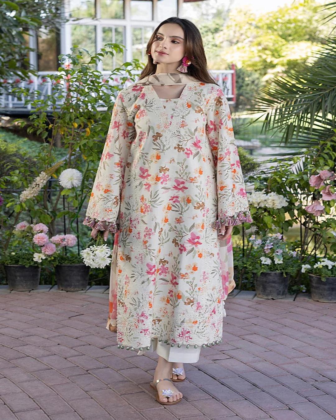 KHADDAR Digital Print 3pc With Patches Design D11