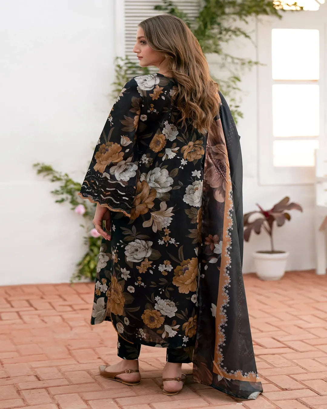 KHADDAR Digital Print 3pc With Patches Design D17