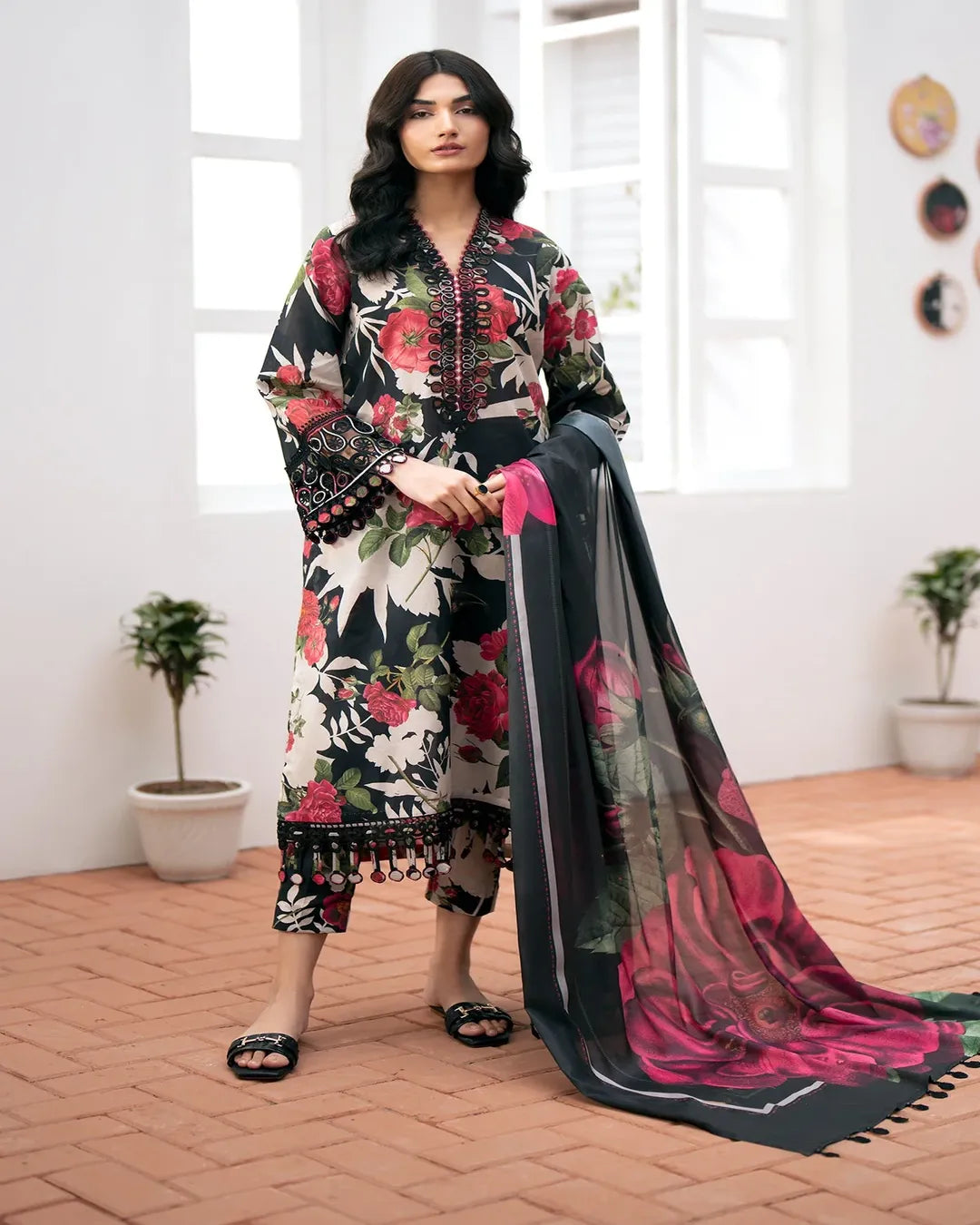 KHADDAR Digital Print 3pc With Patches Design D23