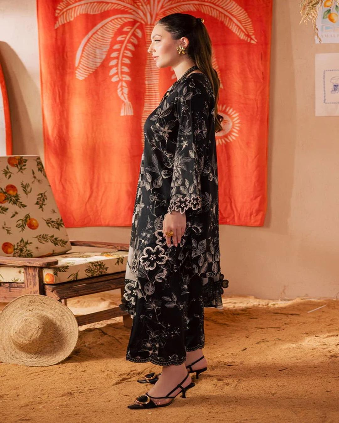 KHADDAR Digital Print 3pc With Patches Design D25