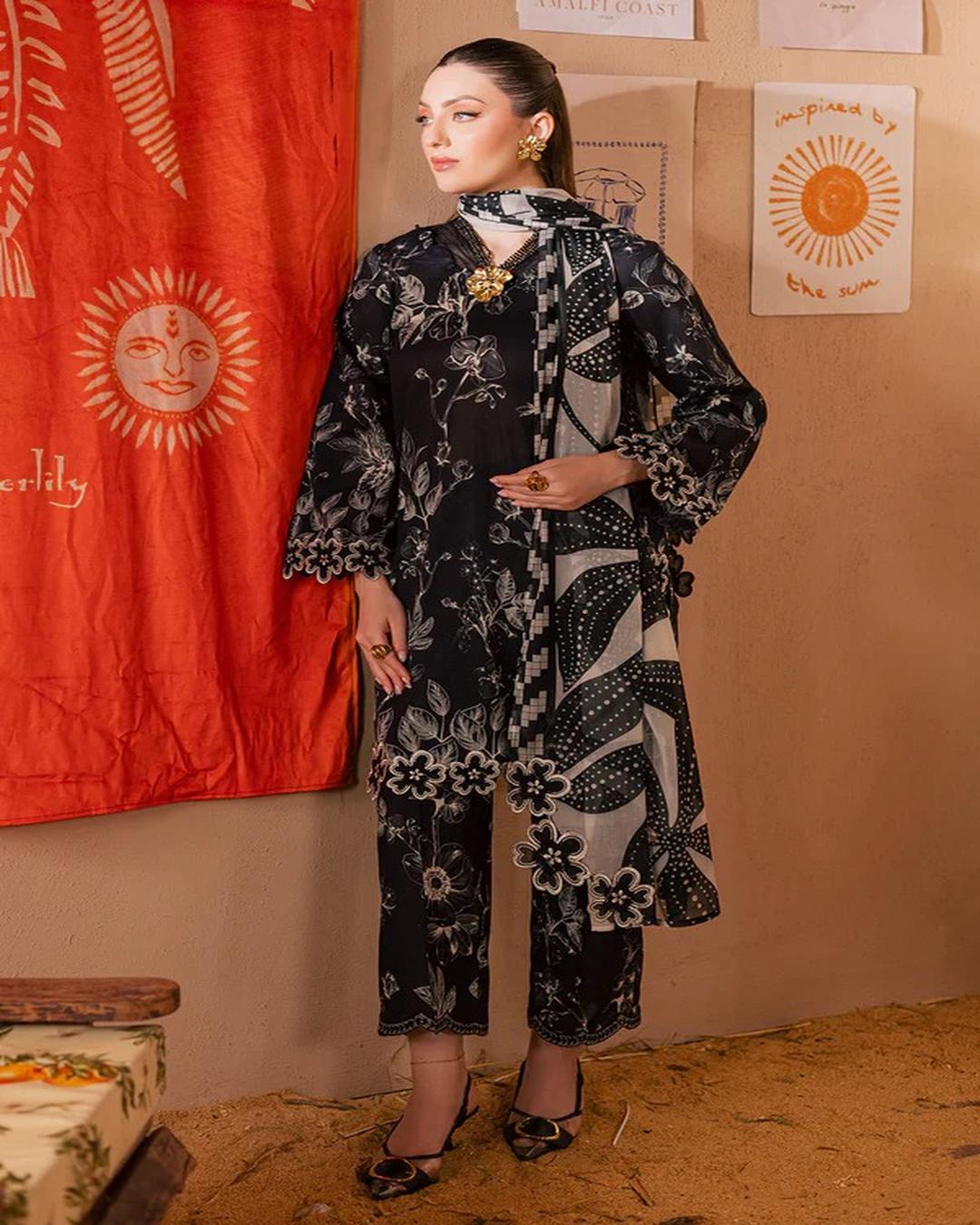 KHADDAR Digital Print 3pc With Patches Design D25