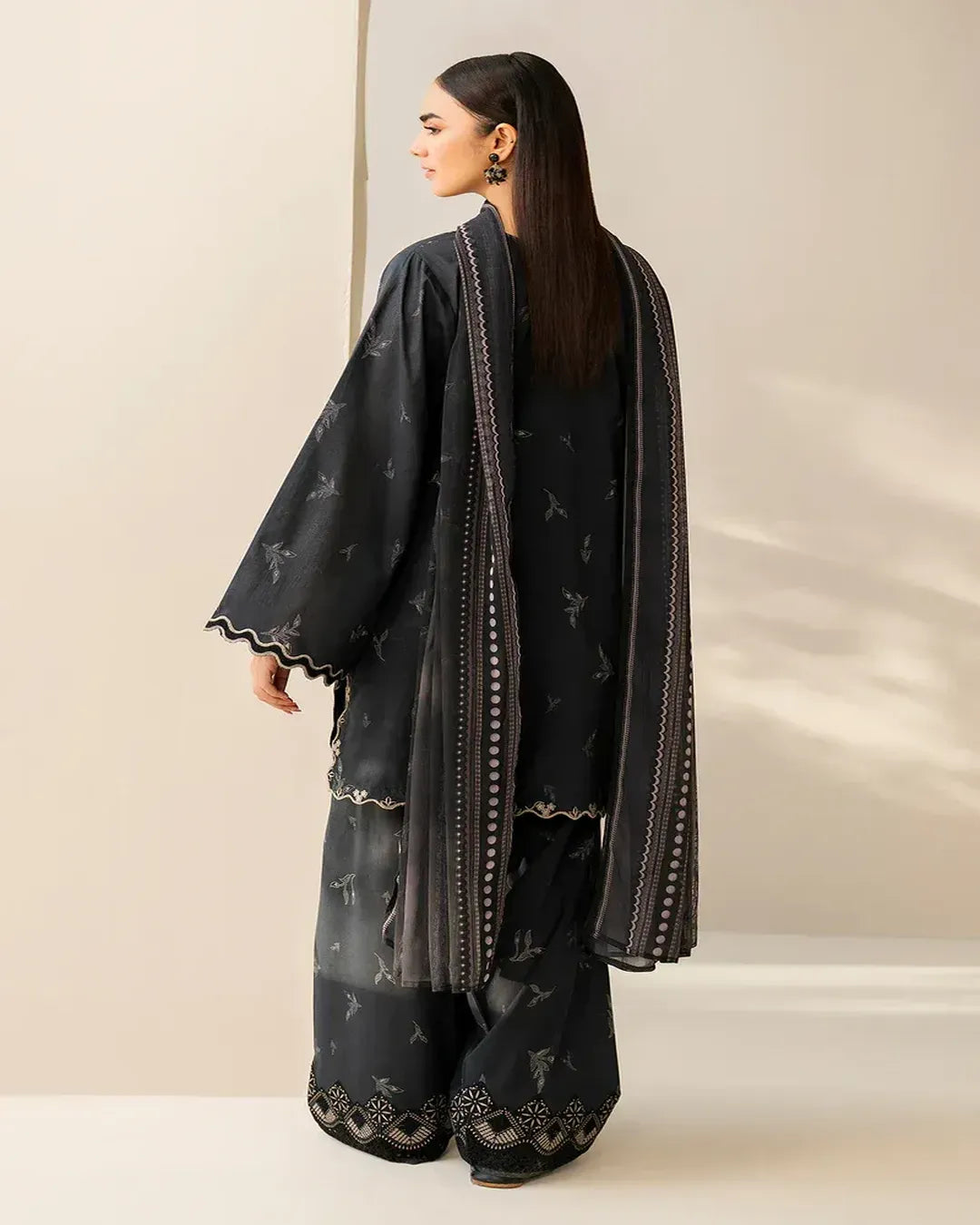 KHADDAR Digital Print 3pc With Patches Design D27