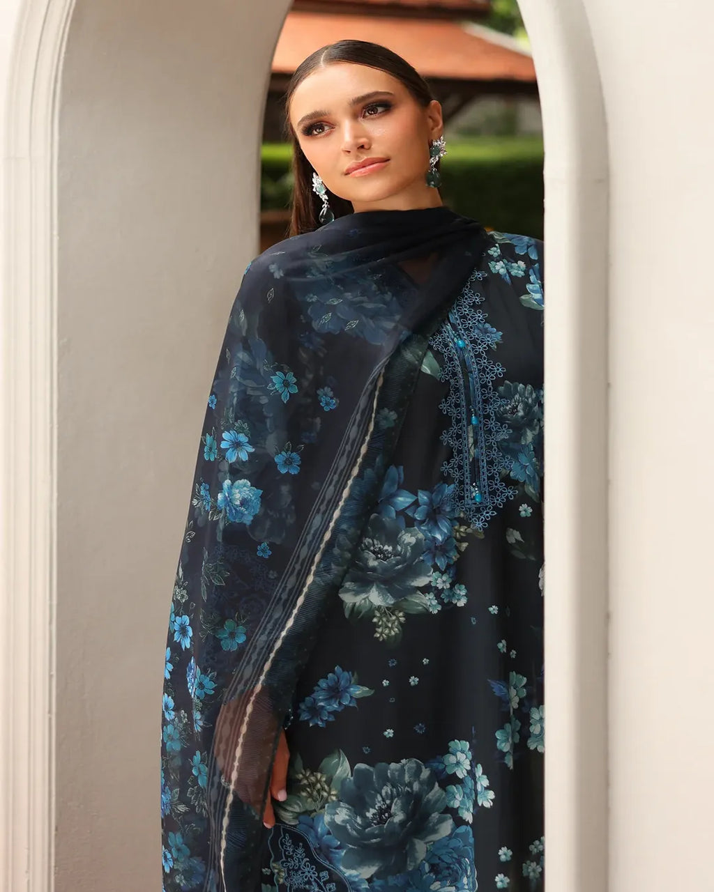 KHADDAR Digital Print 3pc With Patches Design D28