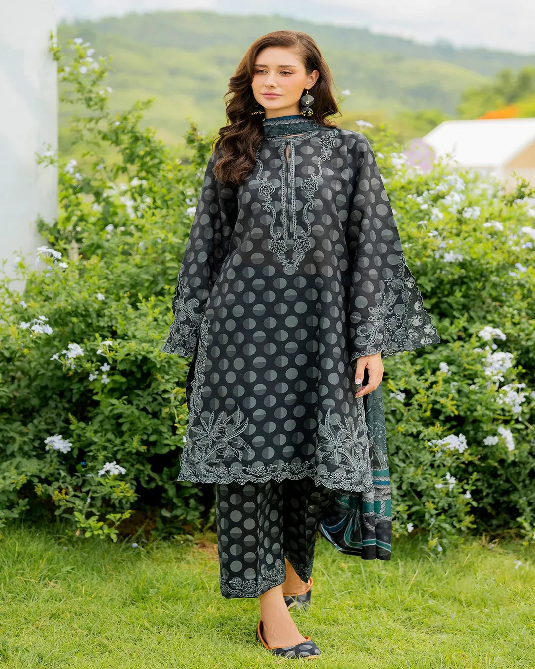 KHADDAR Digital Print 3pc With Patches Design D31