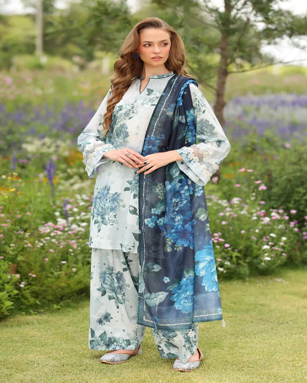 KHADDAR Digital Print 3pc With Patches Design D36