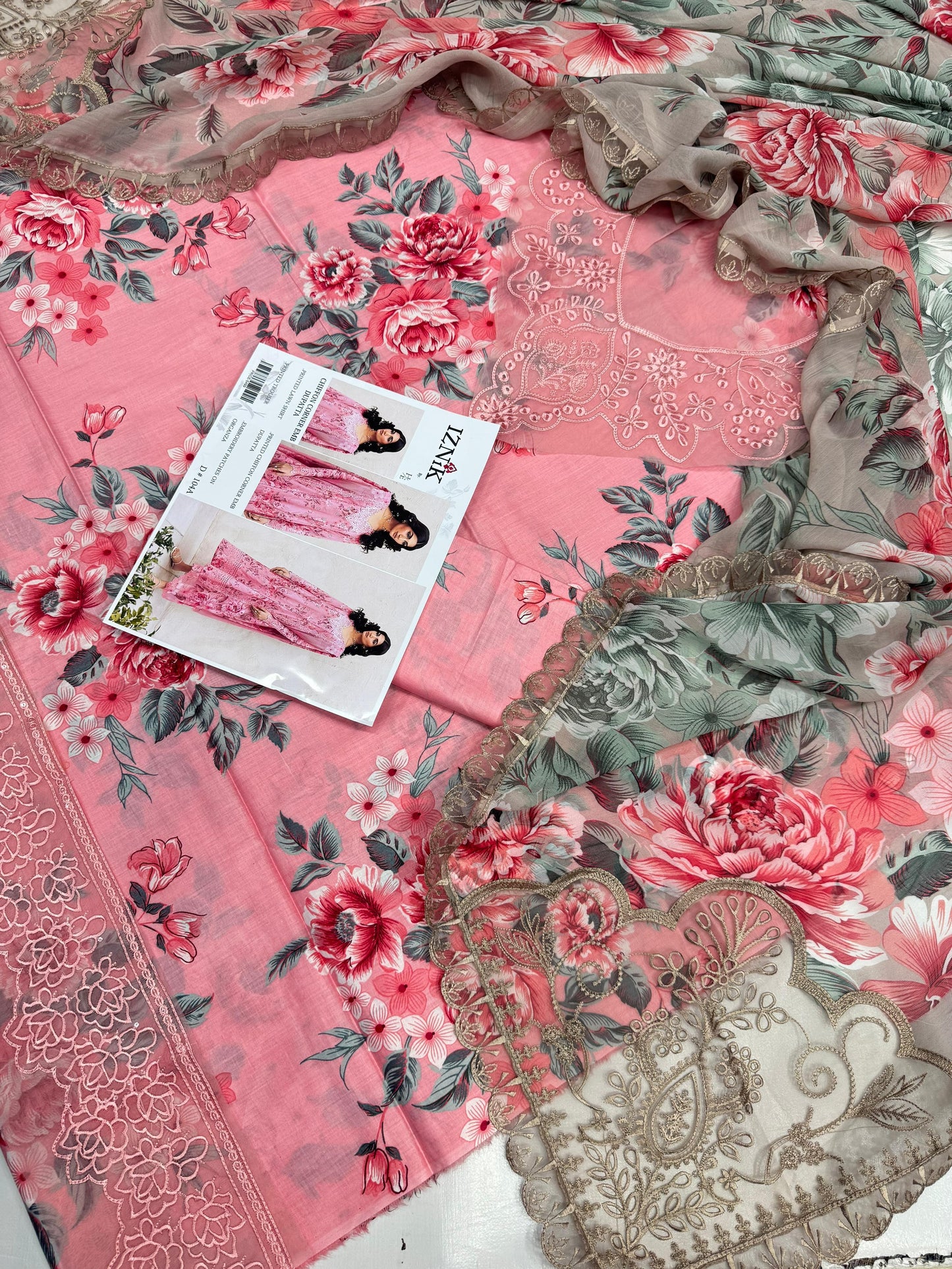 CHIFFON 4 Side Embroidered With 2 Corner Motif Dupatta.